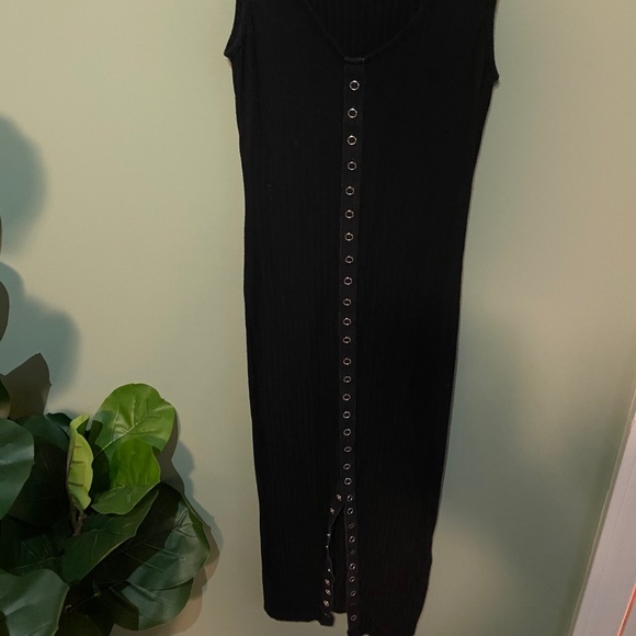 Ribbed black midi dress with split button detail - Picture 2 of 10